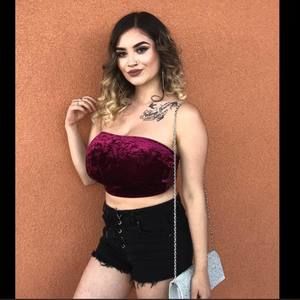 Meet your Posher, Destiny